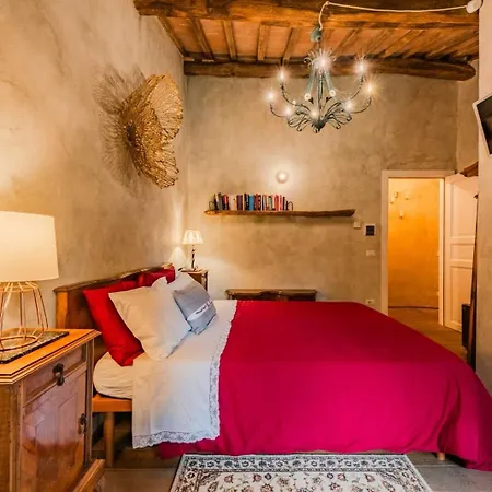 Podere Camaiano ベッド・アンド・ブレックファスト